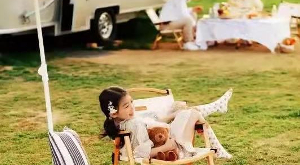 山湖间野奢营地