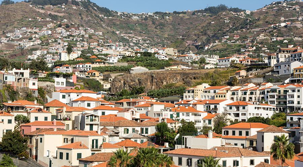 卡马拉－德洛布什