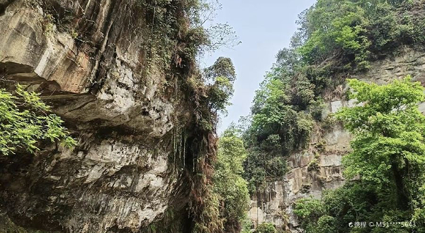 石板河AAA级旅游景区