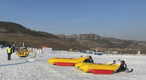芦南大雪坪冰雪大世界