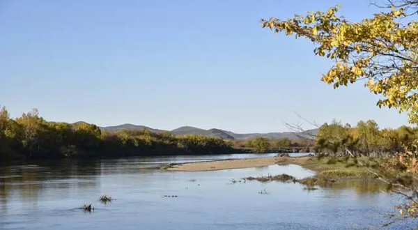 黑山头中俄界河景区