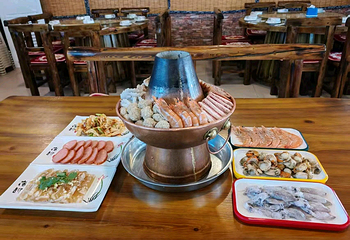 正宗山海关浑锅·海鲜荤锅(古城总店)第 2 张图片