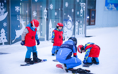 哈尔滨热雪奇迹第 1 张图片