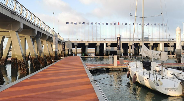 大鱼海钓游艇码头俱乐部