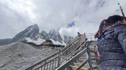 玉龙雪山国家风景名胜区-玉龙雪山大索道上部站第 1 张图片