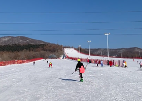 纳美山谷滑雪场