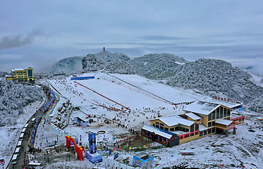 巴山罗盘顶滑雪场第 12 张图片