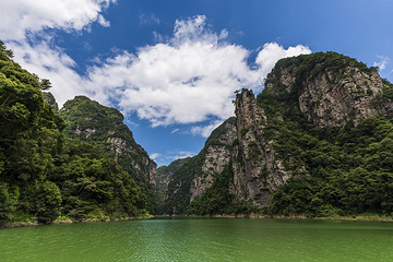 金秀圣堂湖景区第 11 张图片