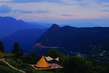 轻和CAMPING·帐篷露营地(哈巴雪山店)第 4 张图片
