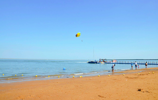 天津滨海大道沙滩公园