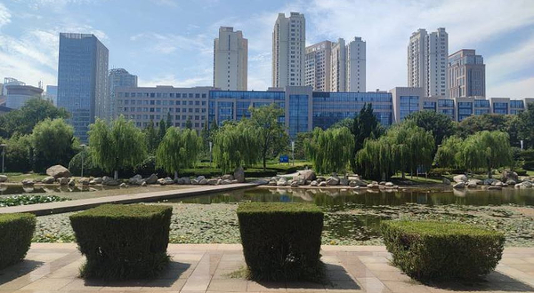 青岛西海岸新区市民文化广场