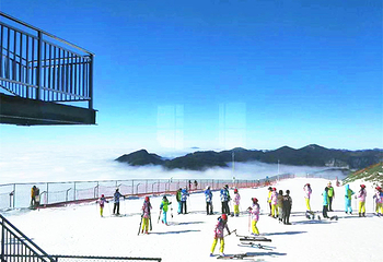 五峰国际滑雪场第 27 张图片