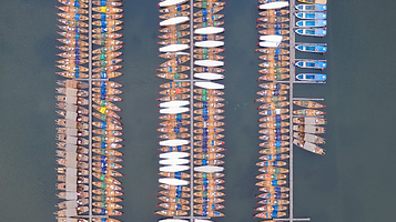 西湖风景区-西湖手摇船景点