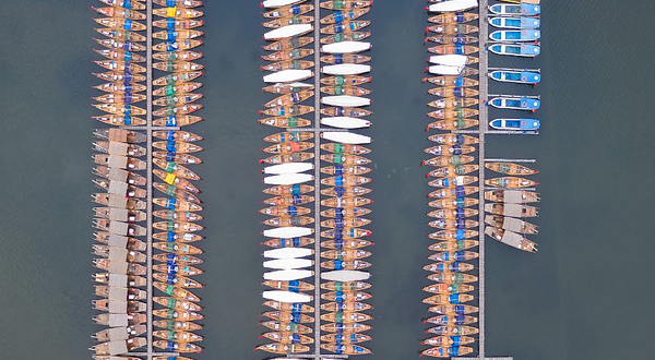 西湖风景区-西湖手摇船景点