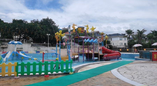 翡翠山湖水上乐园