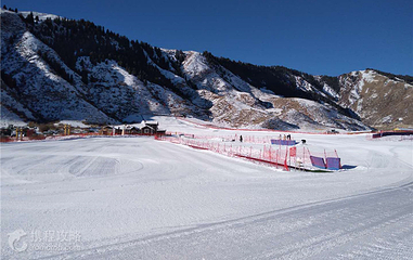 天山托峰滑雪场第 3 张图片
