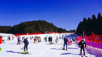 明月山滑雪场第 1 张图片