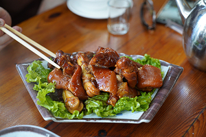 我爱我家火锅店