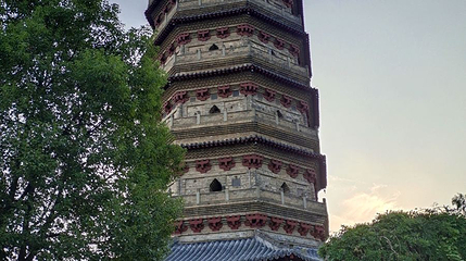 水西双塔第 1 张图片