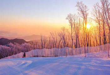 中旅松花湖滑雪场第 16 张图片