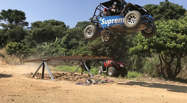 炫酷丛林越野俱乐部