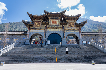 灵山寺第 10 张图片