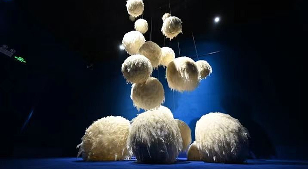 《BRANDX·深蓝》沉浸式科技互动体验展