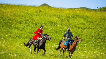 内蒙古兴和察尔湖国家湿地公园-骑马