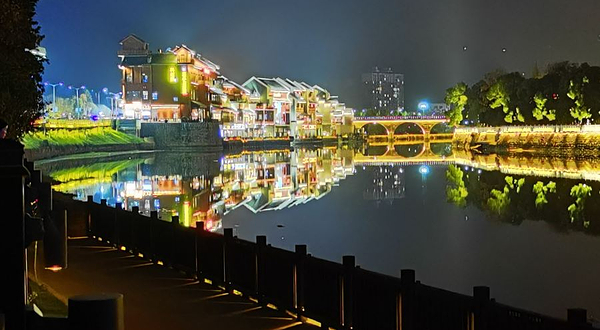 仙山公园(新太阳国际大酒店北)