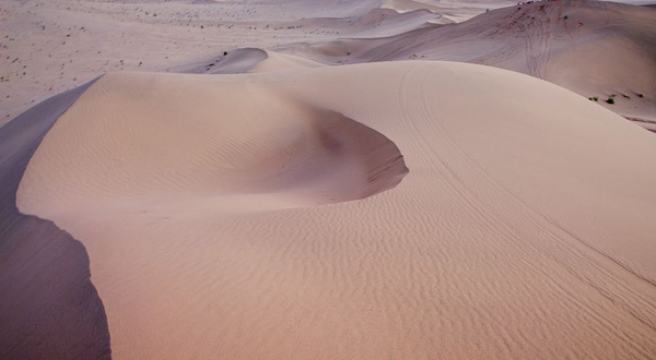 敦煌鸣沙山国际沙漠露营地