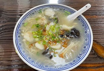 亚忠小吃店(曾厝垵店)第 1 张图片
