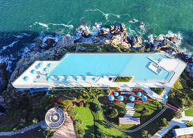 北洛秘境悬崖泳池