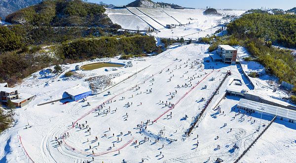 江南天池滑雪场