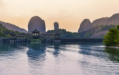 龟峰风景名胜区第 14 张图片