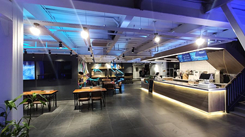 浪逆风极限中心