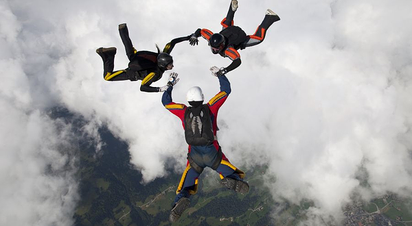 悟空跳伞俱乐部