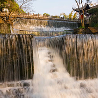 腾冲叠水河景区