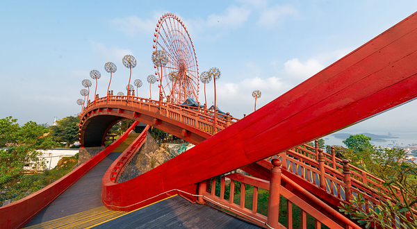 下龙湾太阳世界主题公园