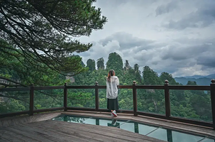 云天飞燕观景台