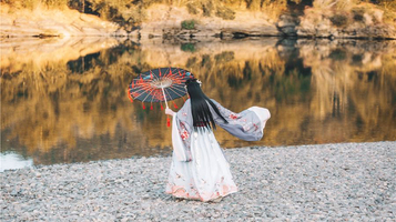 江上雲汉服体验民族旅拍