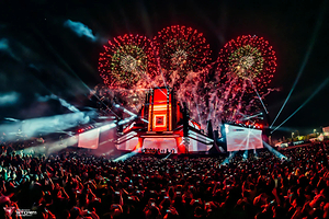 南京 · 2025百威风暴电音节-南京站