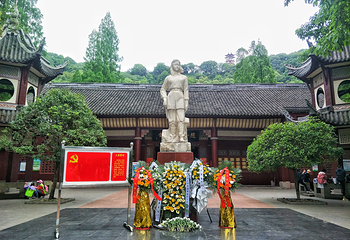宜宾市翠屏山景区第 13 张图片