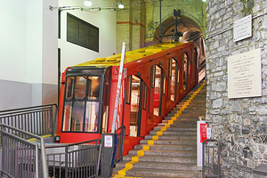 科莫-布鲁纳特电缆车