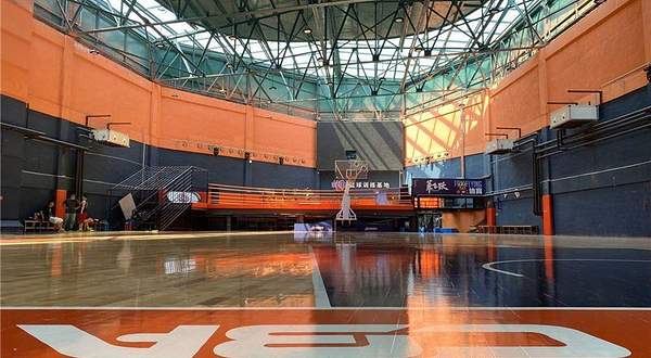 篮球竞技娱乐体验中心(林达外语城店)