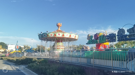 月亮湾公园游乐场第 2 张图片