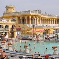 塞切尼温泉浴场