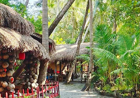 椰田黎苗风情村