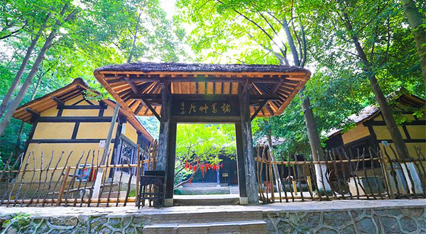 古隆中-诸葛草庐