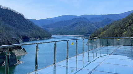 本溪关山湖景区-玻璃观景平台第 1 张图片