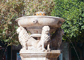 莫罗西尼狮子喷泉